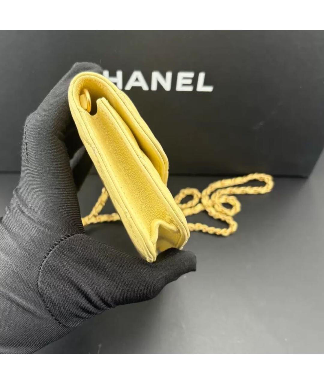 CHANEL Желтая кожаная поясная сумка, фото 4