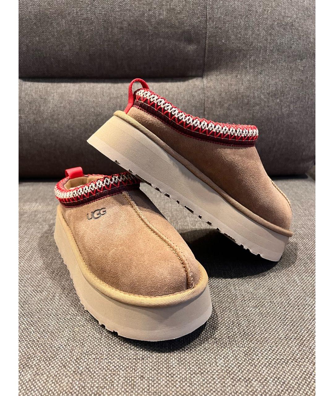 UGG AUSTRALIA Горчичные нубуковые ботинки, фото 5