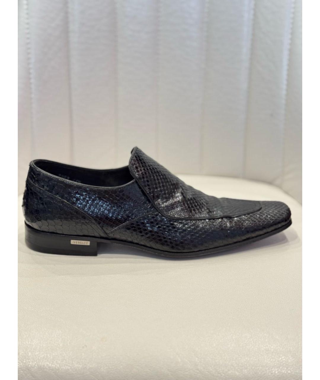 VERSACE Черные туфли из экзотической кожи, фото 5