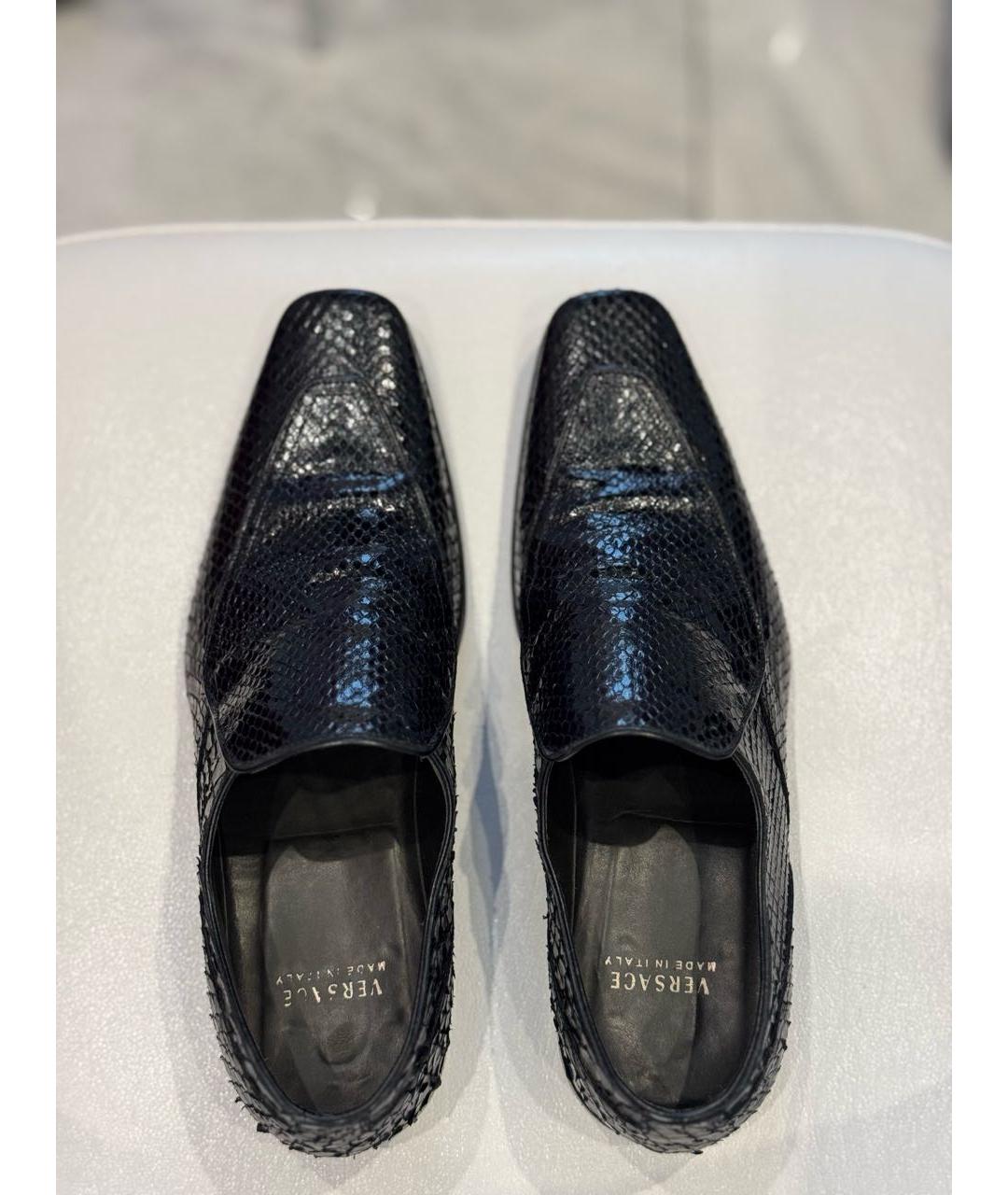 VERSACE Черные туфли из экзотической кожи, фото 3