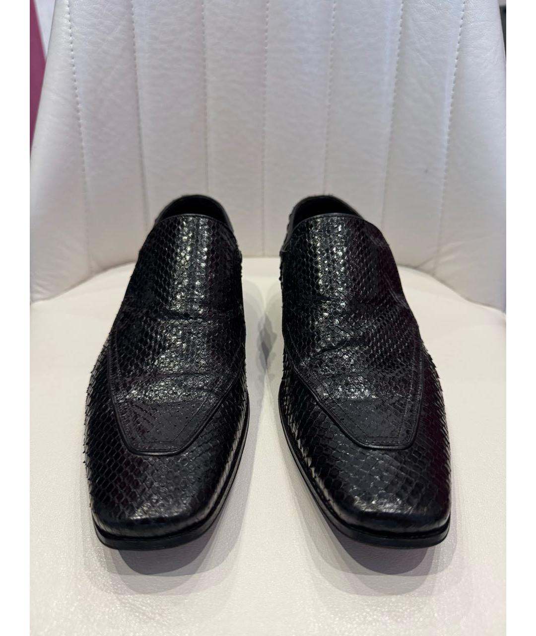 VERSACE Черные туфли из экзотической кожи, фото 2