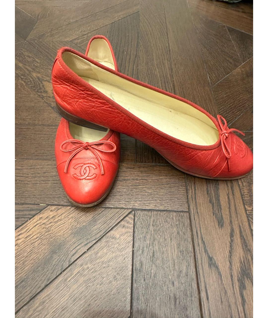 CHANEL Красные кожаные балетки, фото 2