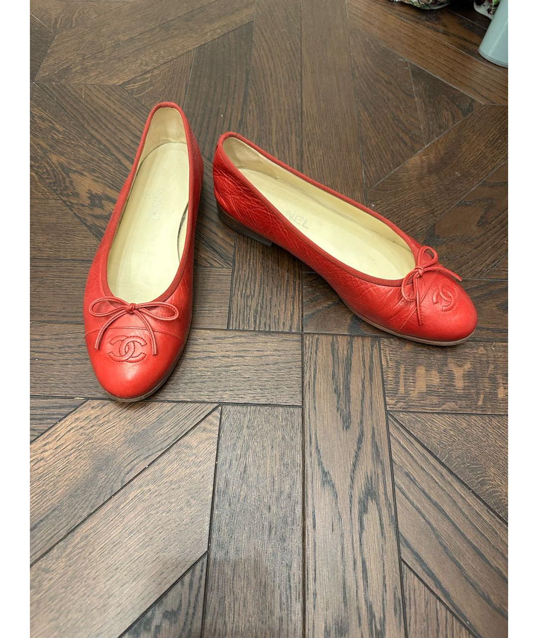 CHANEL Красные кожаные балетки, фото 5