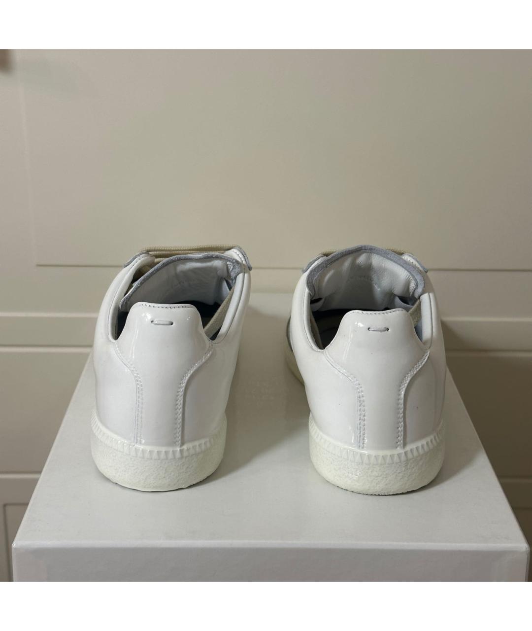 MAISON MARGIELA Белые кеды из лакированной кожи, фото 4