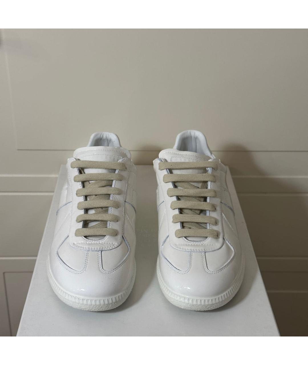 MAISON MARGIELA Белые кеды из лакированной кожи, фото 3