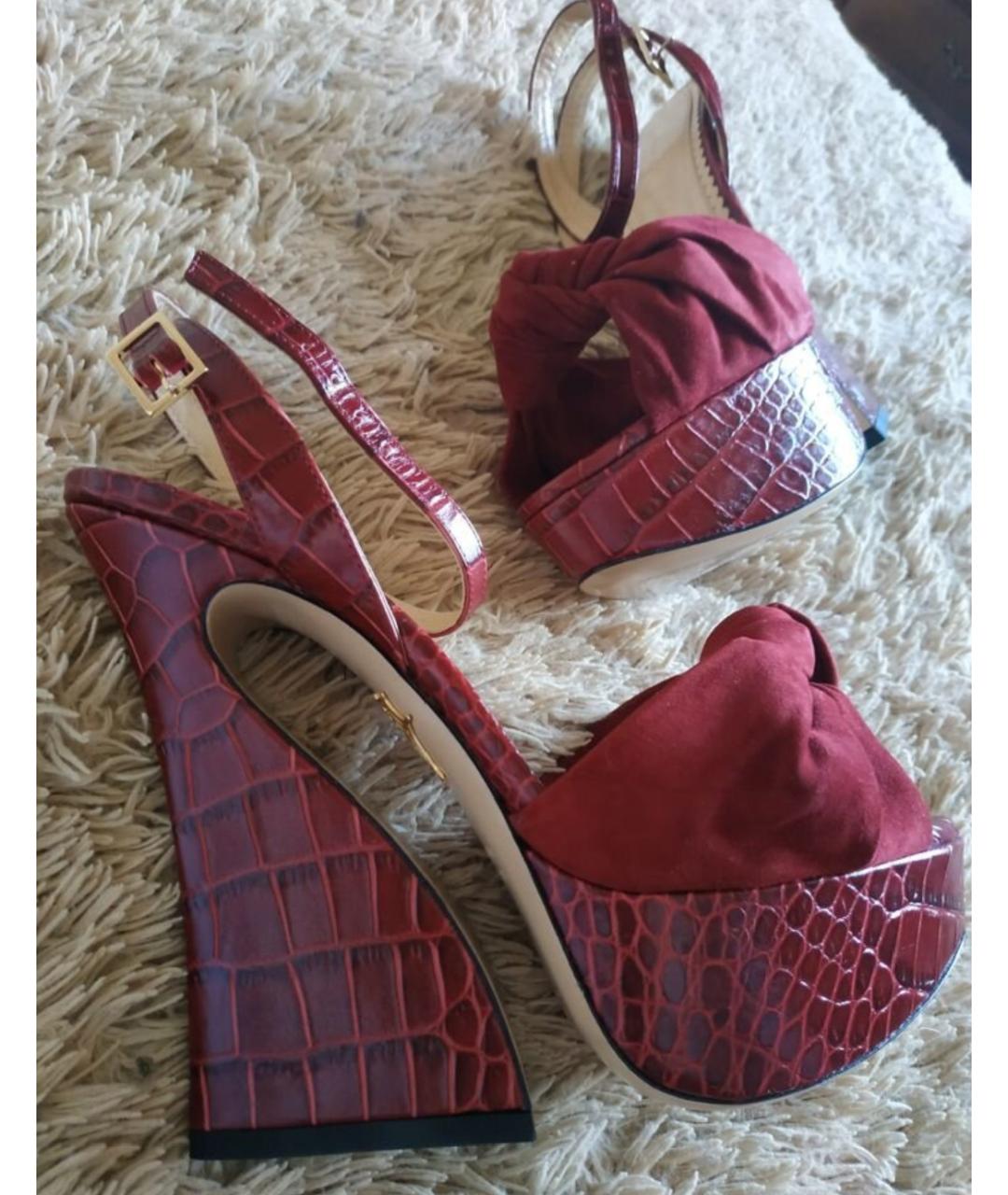CHARLOTTE OLYMPIA Бордовые кожаные босоножки, фото 3