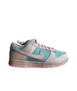 NIKE Кроссовки