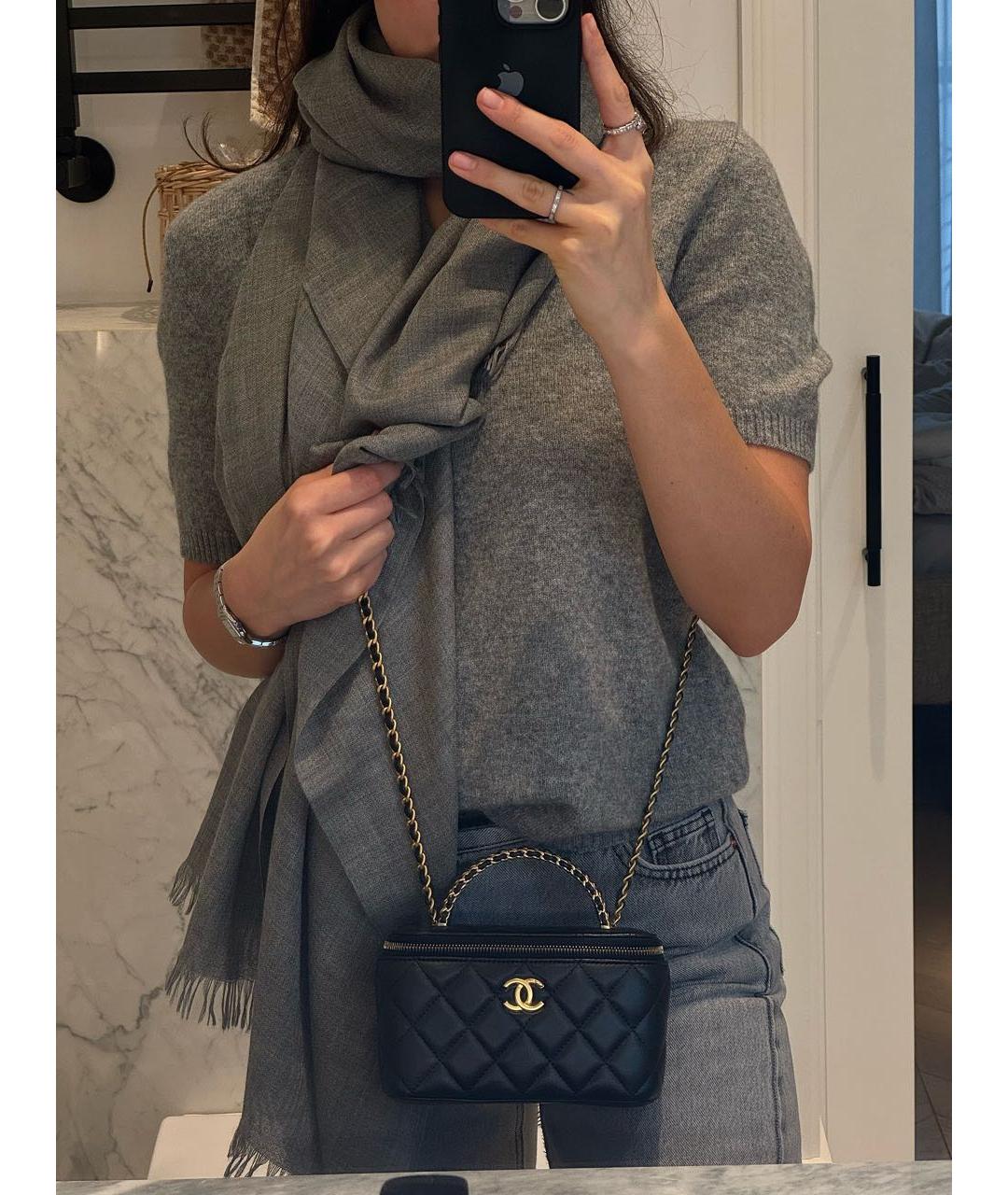 CHANEL Черная кожаная сумка с короткими ручками, фото 5