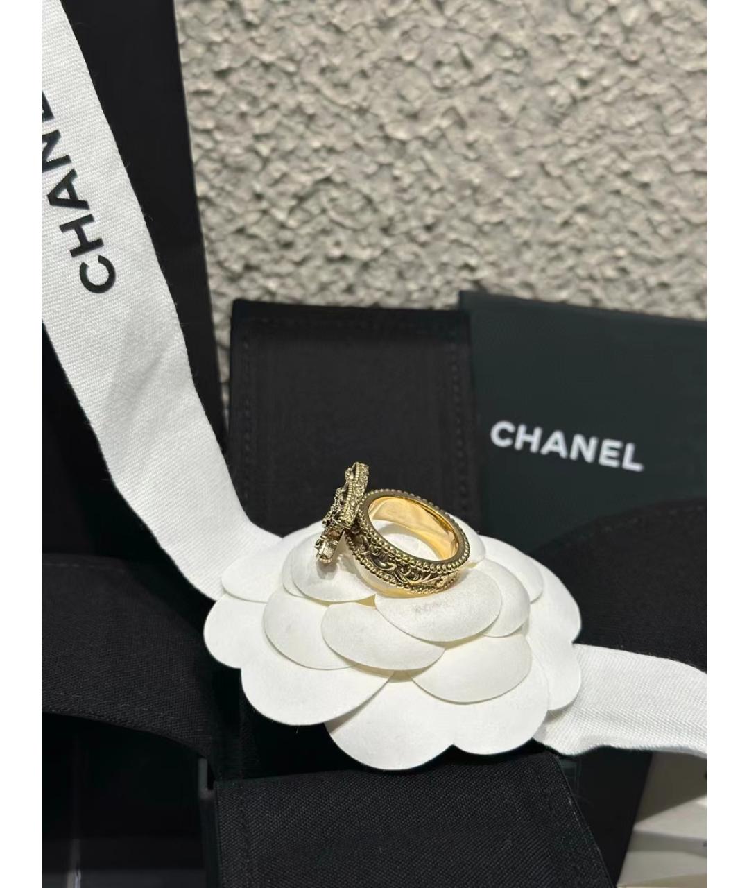 CHANEL Золотое металлическое кольцо, фото 7