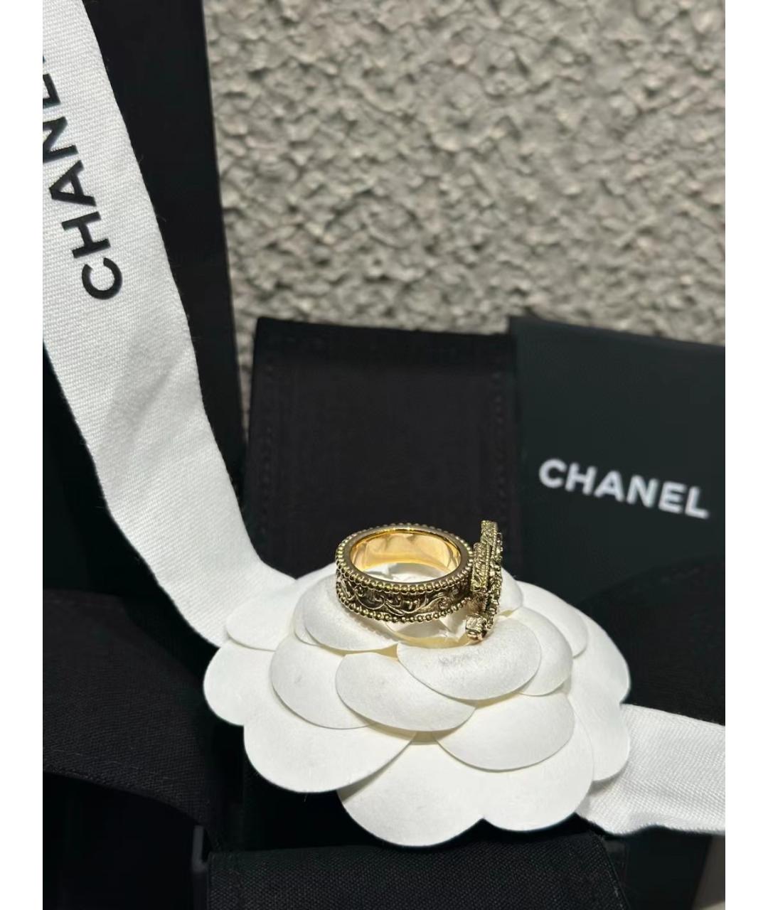 CHANEL Золотое металлическое кольцо, фото 2