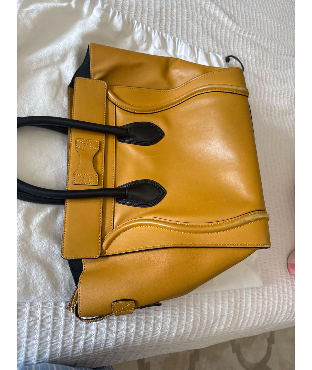 CELINE Горчичная кожаная сумка с короткими ручками, фото 7