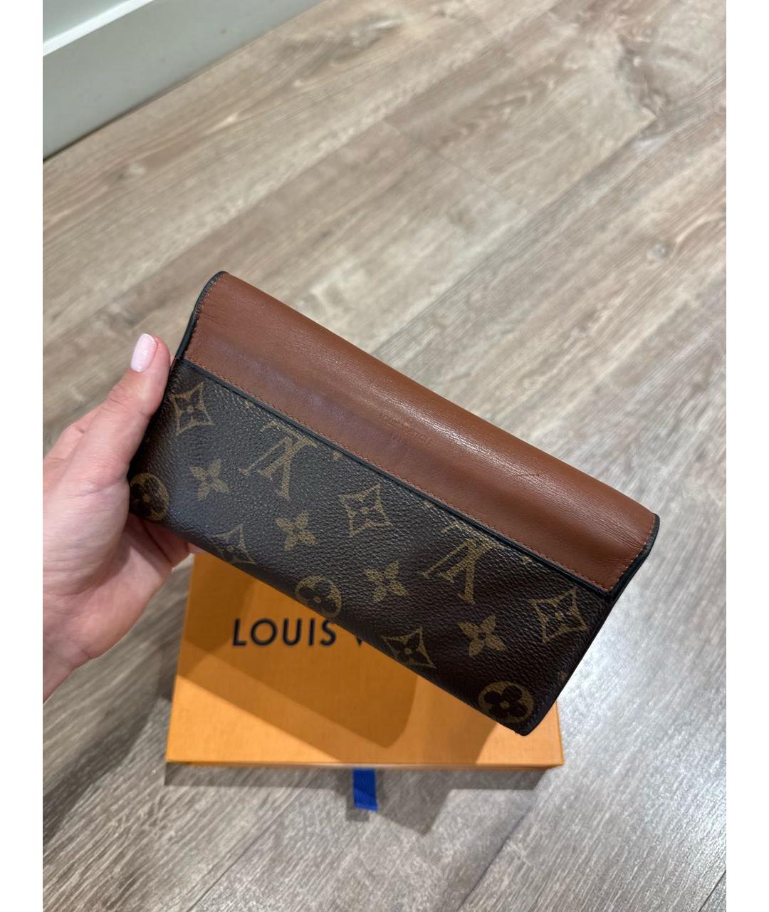 LOUIS VUITTON Коричневый кошелек, фото 3