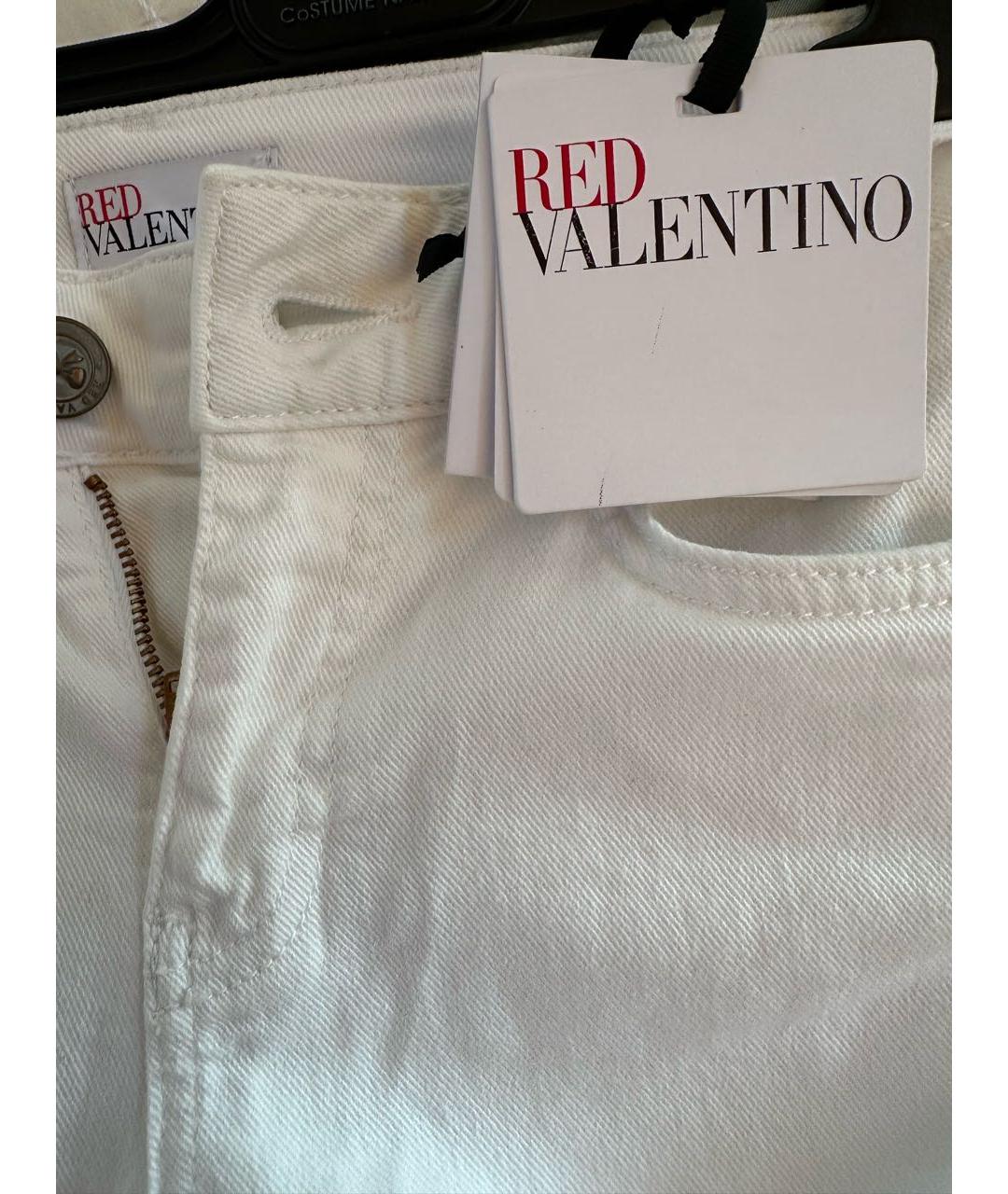 RED VALENTINO Белые хлопко-эластановые джинсы слим, фото 3