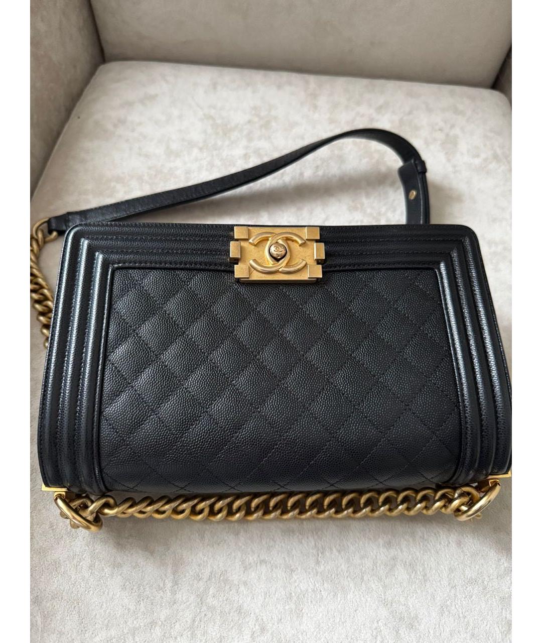 CHANEL Черная кожаная сумка через плечо, фото 2