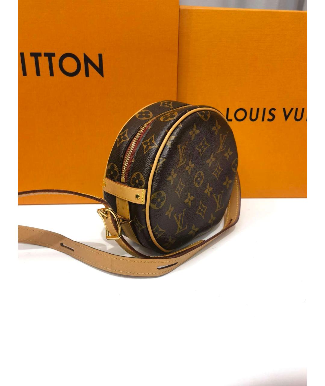 LOUIS VUITTON Коричневая кожаная сумка с короткими ручками, фото 2