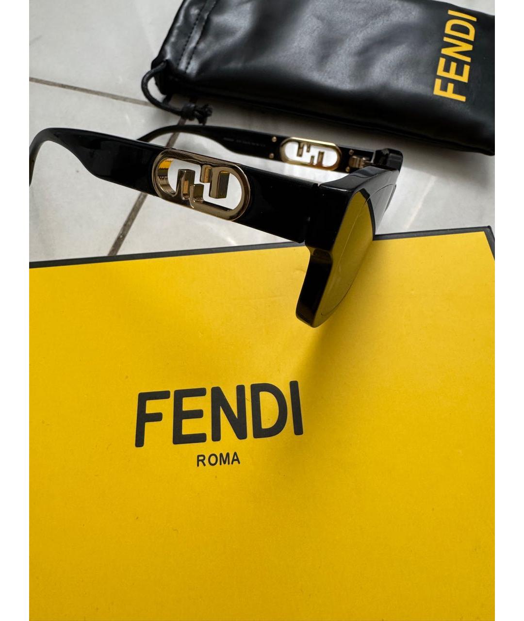 FENDI Черные пластиковые солнцезащитные очки, фото 3