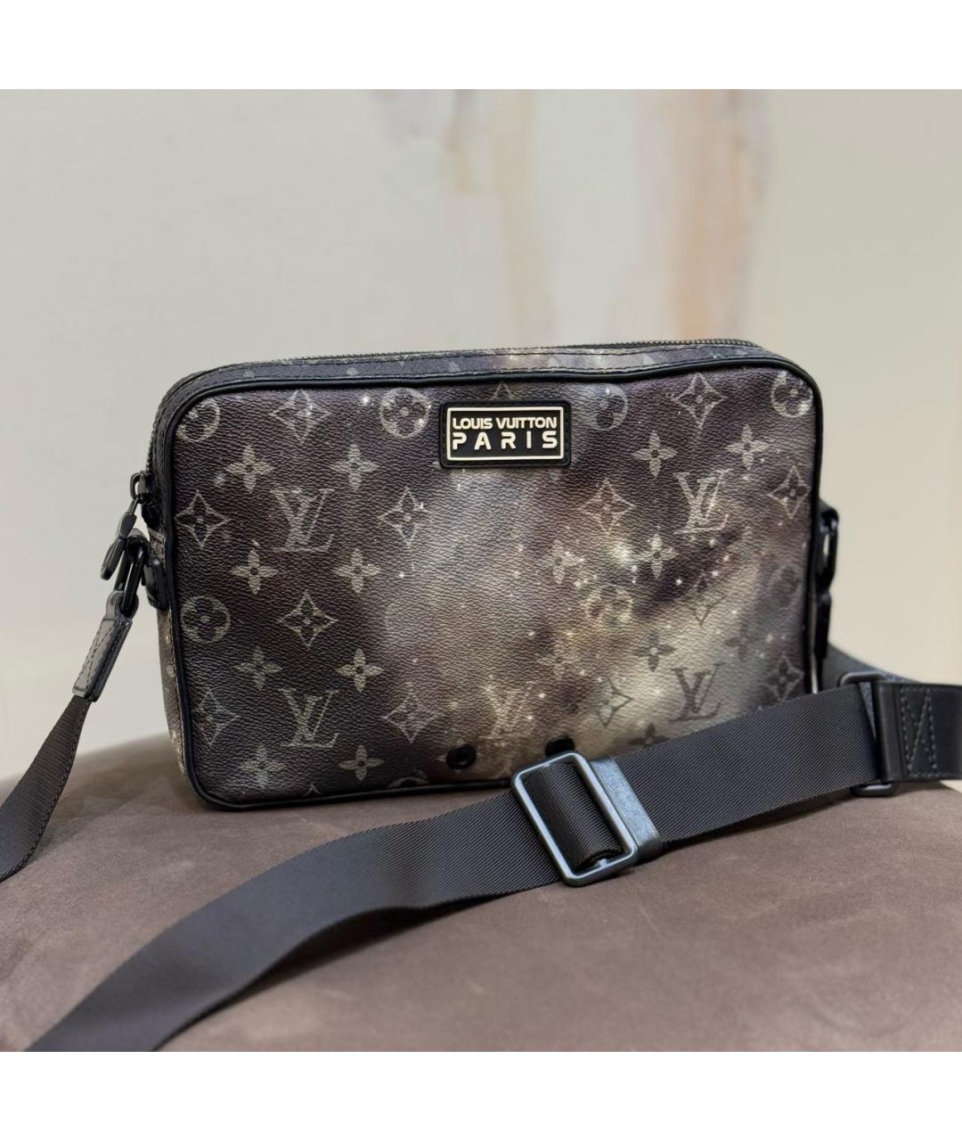 LOUIS VUITTON Сумка на плечо, фото 2