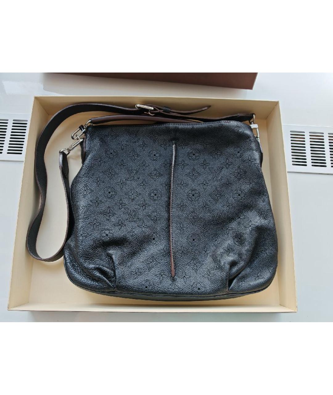 LOUIS VUITTON Черная кожаная сумка через плечо, фото 3