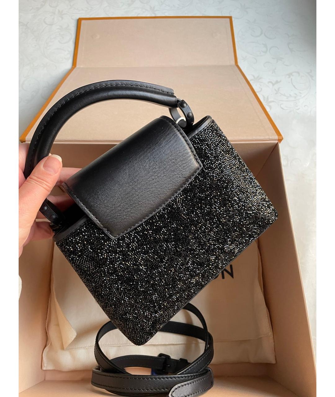 LOUIS VUITTON Черная сумка с короткими ручками, фото 3
