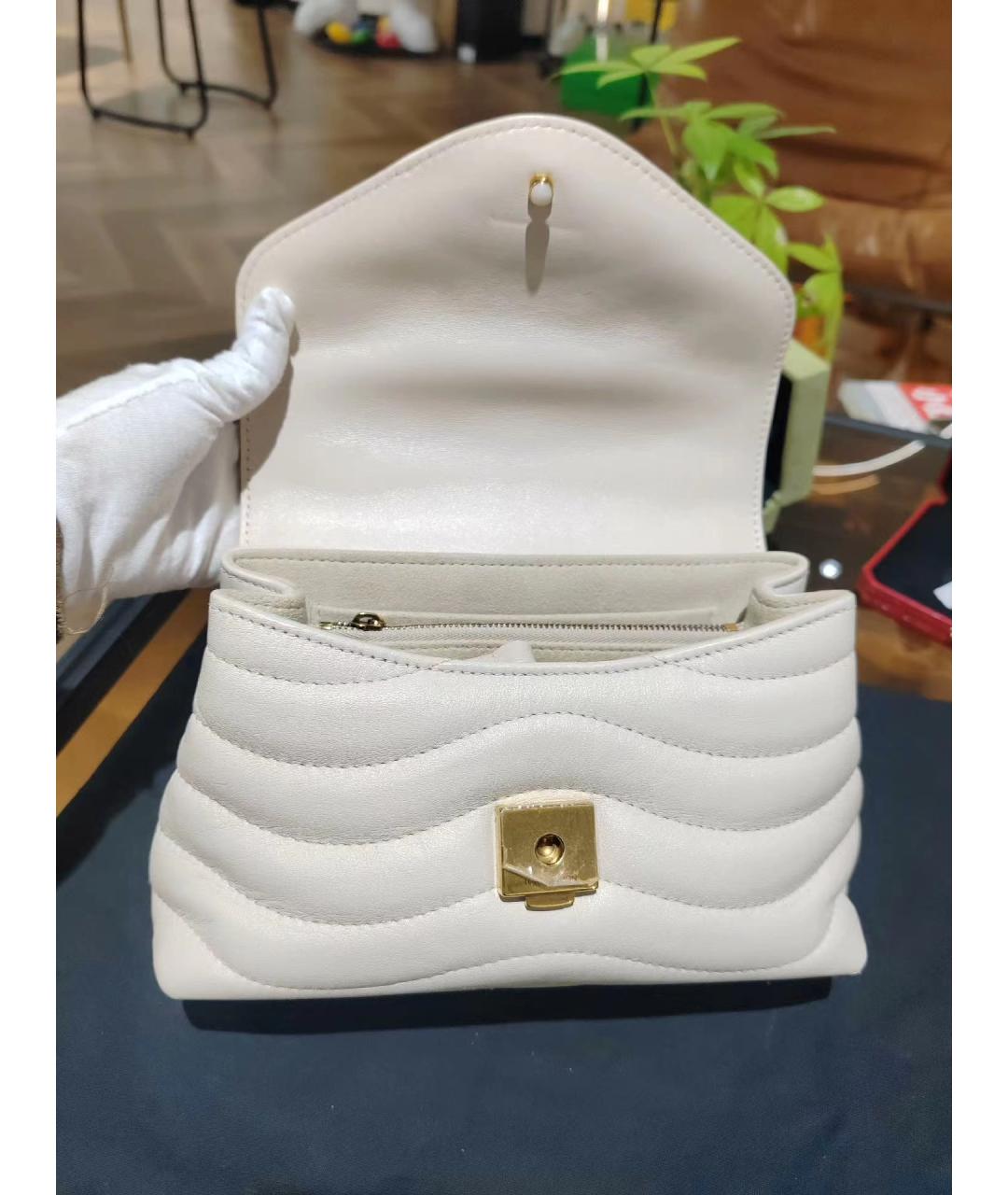 LOUIS VUITTON Белая кожаная сумка с короткими ручками, фото 5