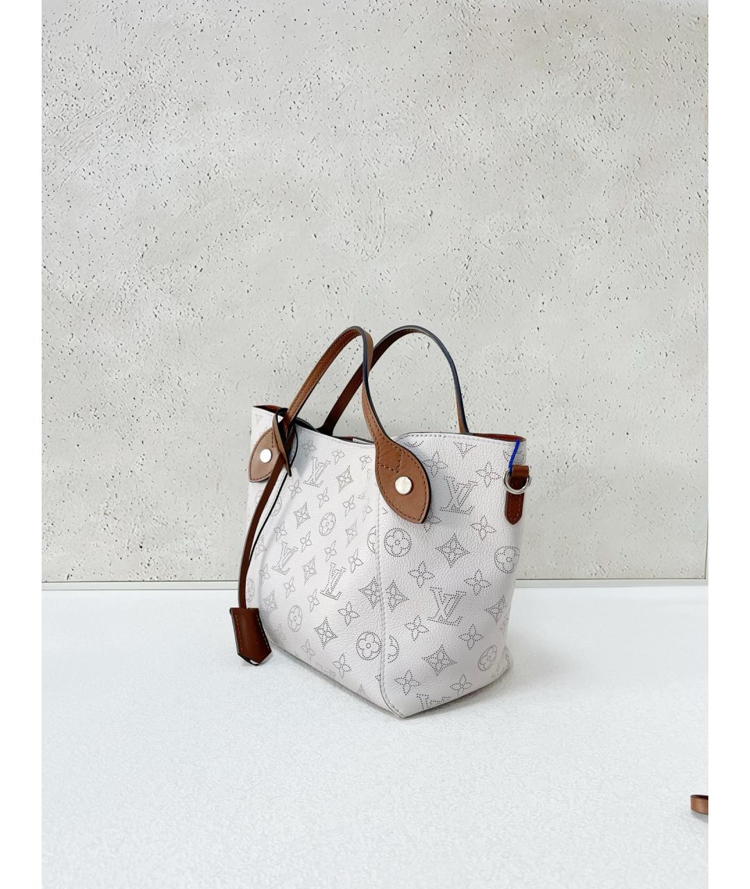 LOUIS VUITTON Белая кожаная сумка с короткими ручками, фото 4