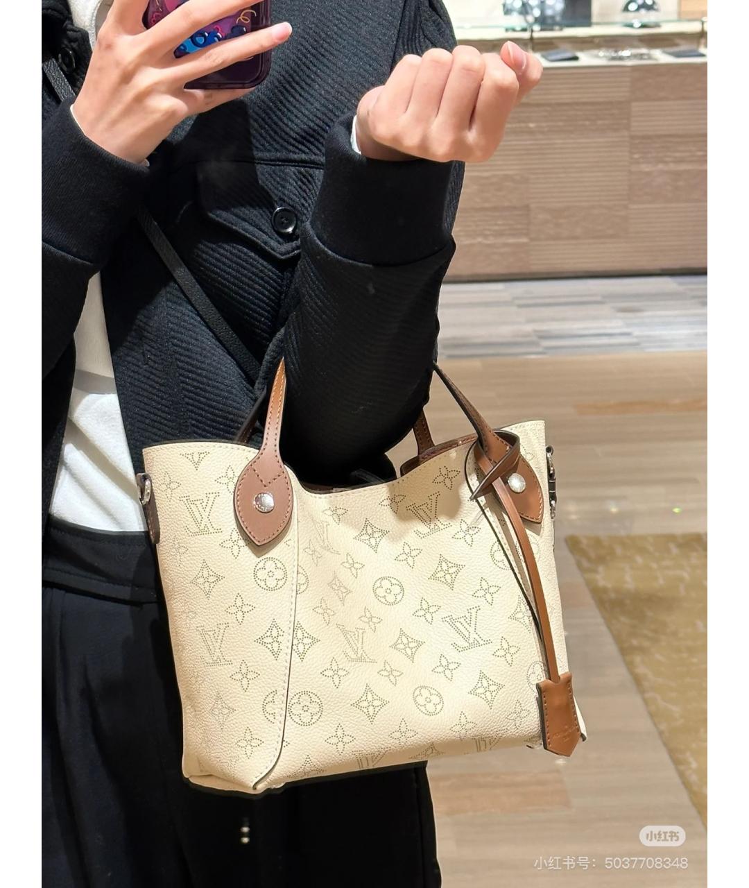 LOUIS VUITTON Белая кожаная сумка с короткими ручками, фото 6