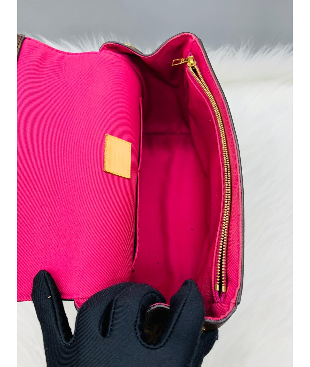 LOUIS VUITTON Коричневая кожаная сумка с короткими ручками, фото 4