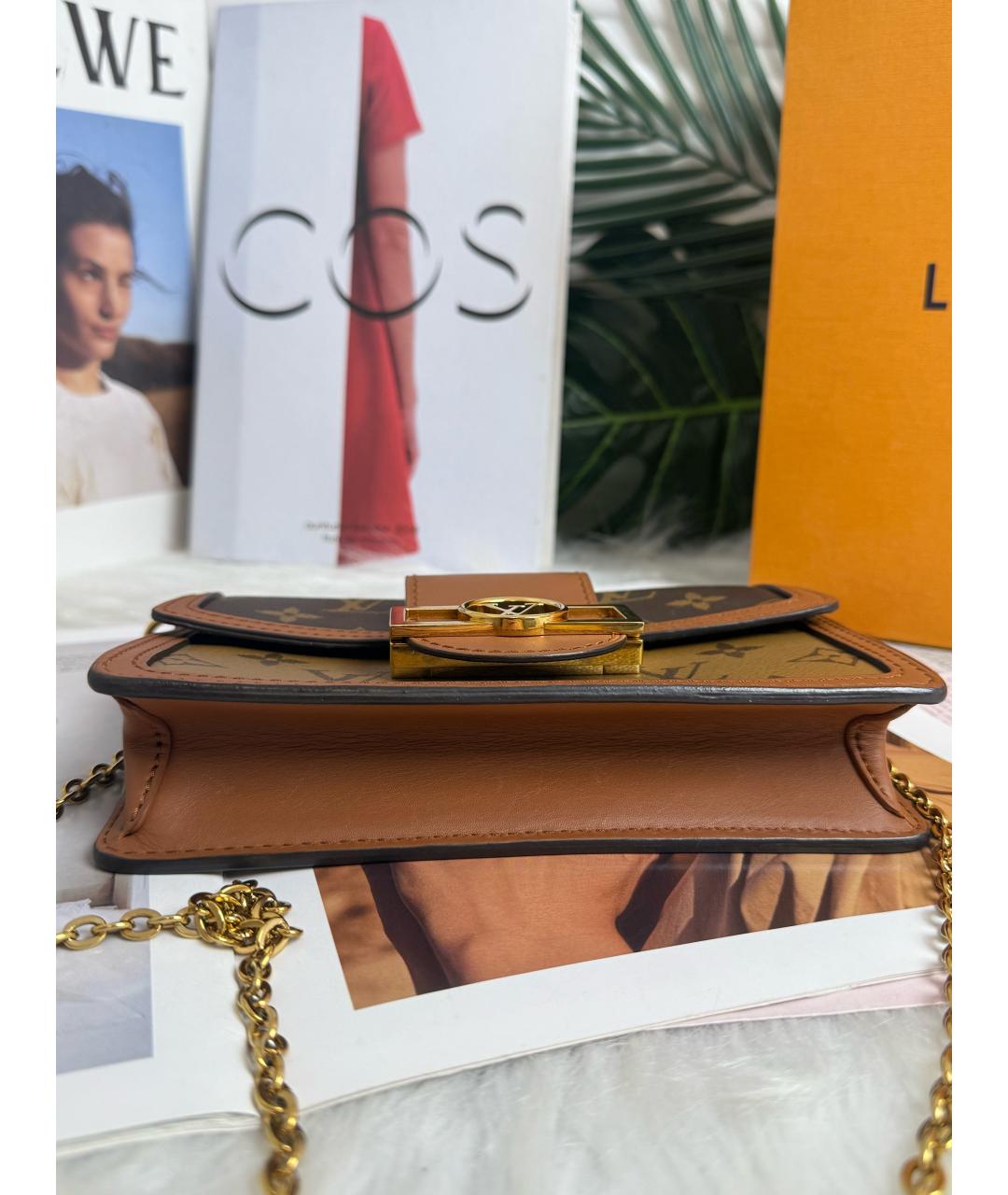 LOUIS VUITTON Коричневая кожаная сумка с короткими ручками, фото 5