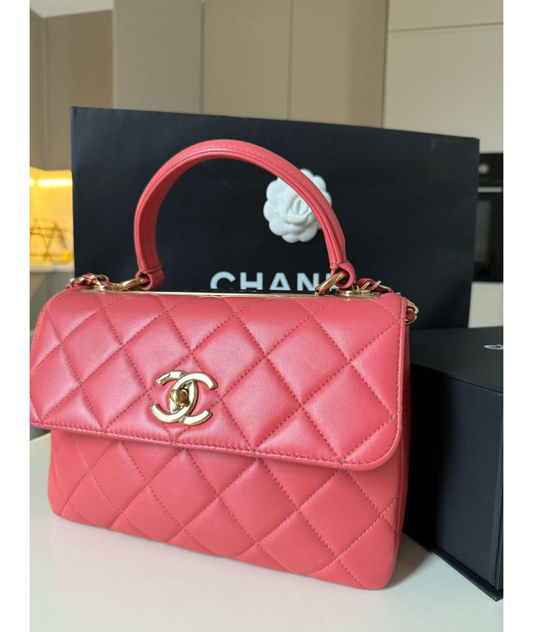 CHANEL Коралловая кожаная сумка через плечо, фото 2