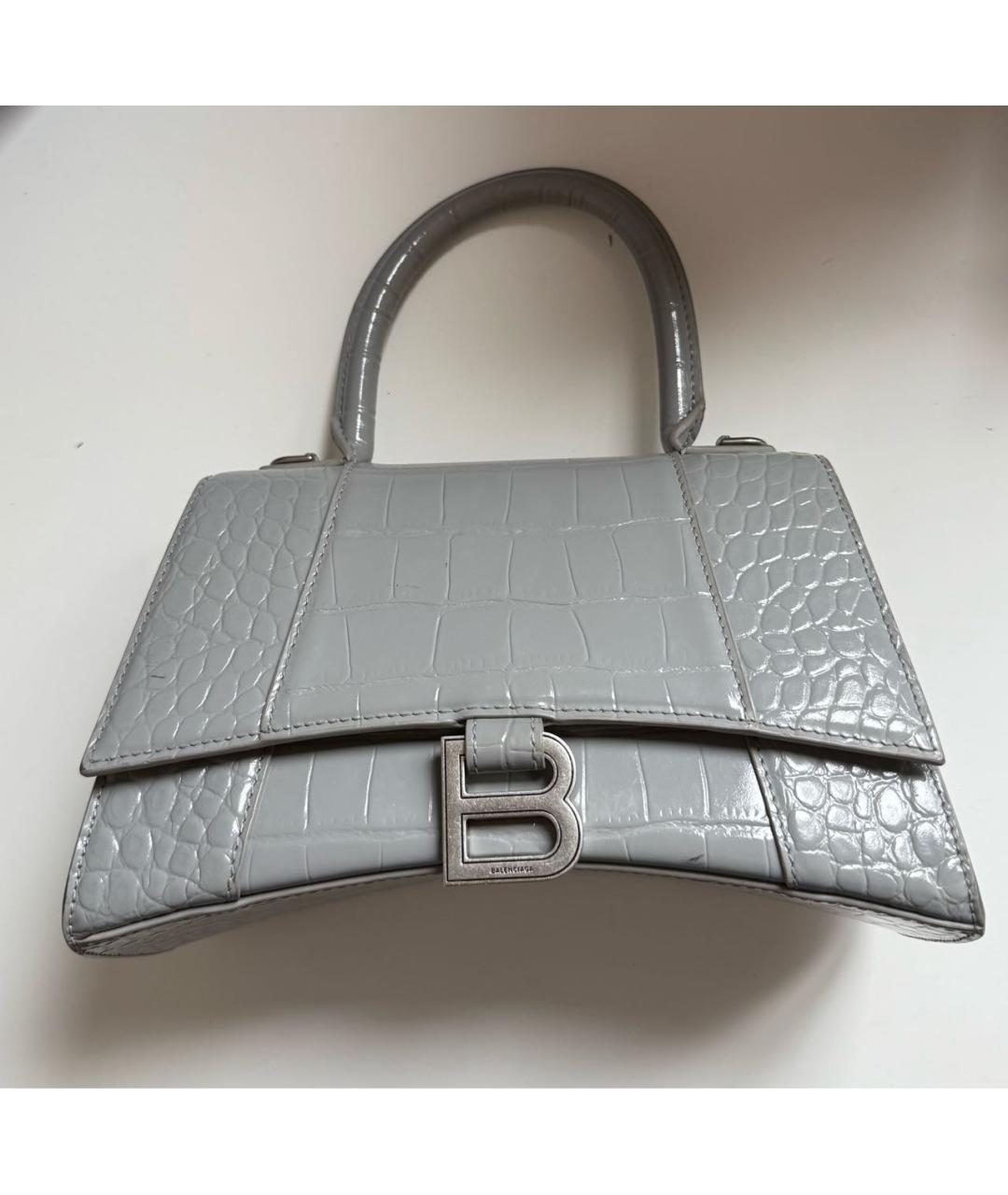 BALENCIAGA Антрацитовая сумка с короткими ручками из лакированной кожи, фото 6