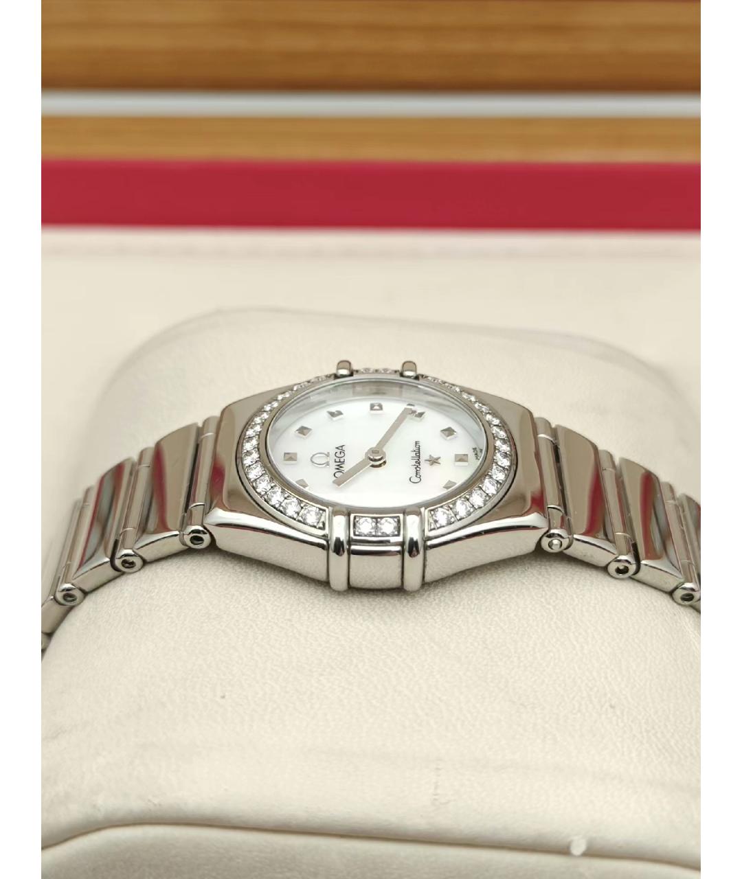 OMEGA Белые металлические часы, фото 4