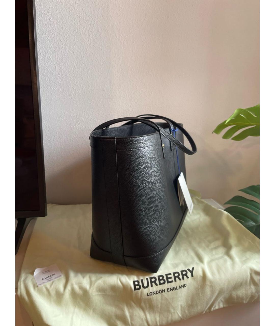 BURBERRY Черная кожаная сумка тоут, фото 2