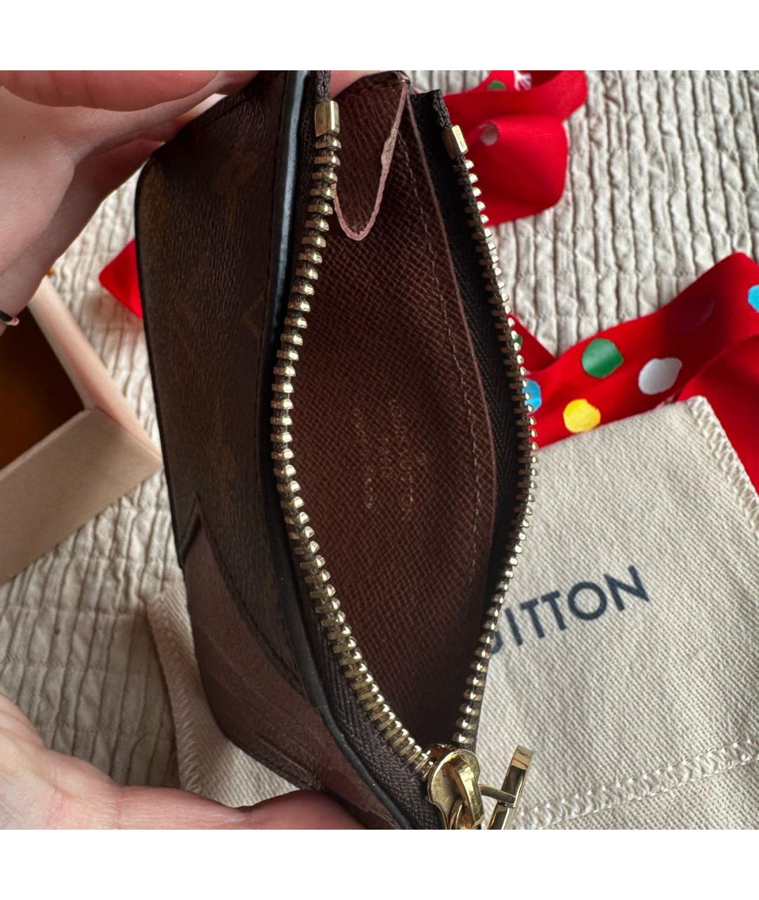 LOUIS VUITTON Коричневый кардхолдер, фото 4