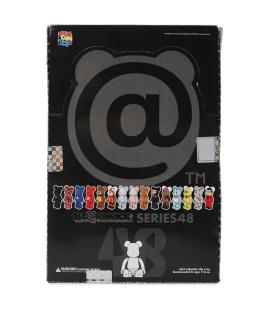 BEARBRICK Скульптура