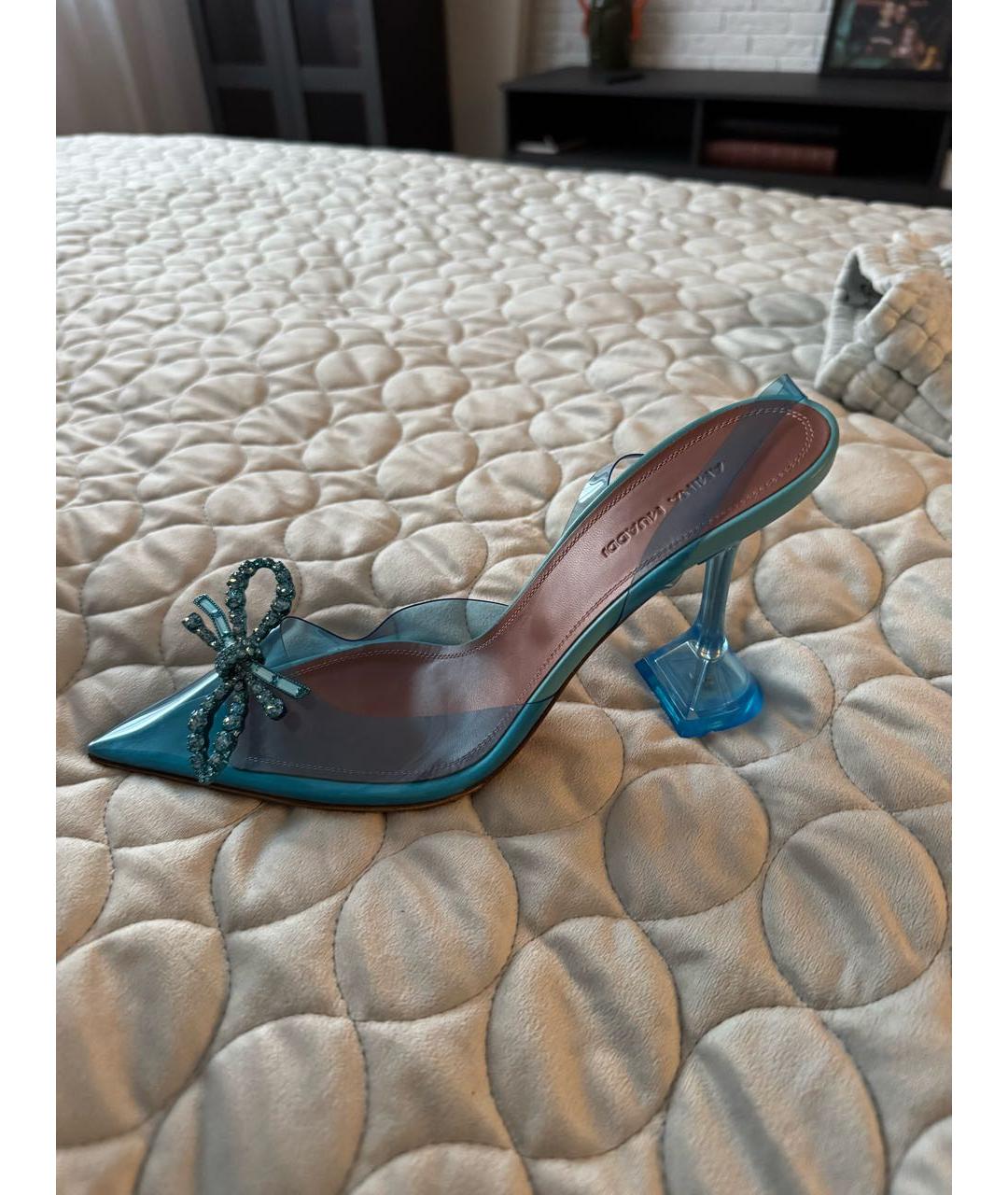 Amina Muaddi Голубые синтетические туфли, фото 2