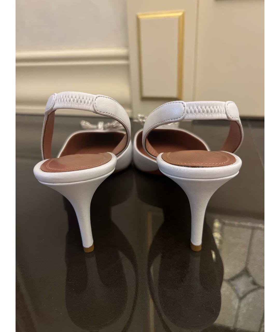 Amina Muaddi Белые текстильные туфли, фото 5