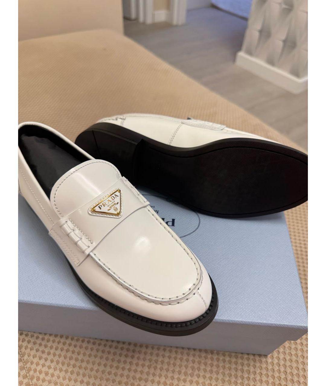 PRADA Белые кожаные лоферы, фото 4