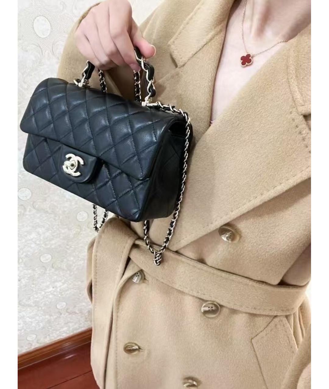 CHANEL Черная кожаная сумка с короткими ручками, фото 3