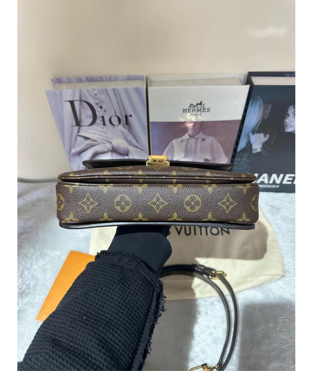 LOUIS VUITTON Коричневая сумка через плечо, фото 3