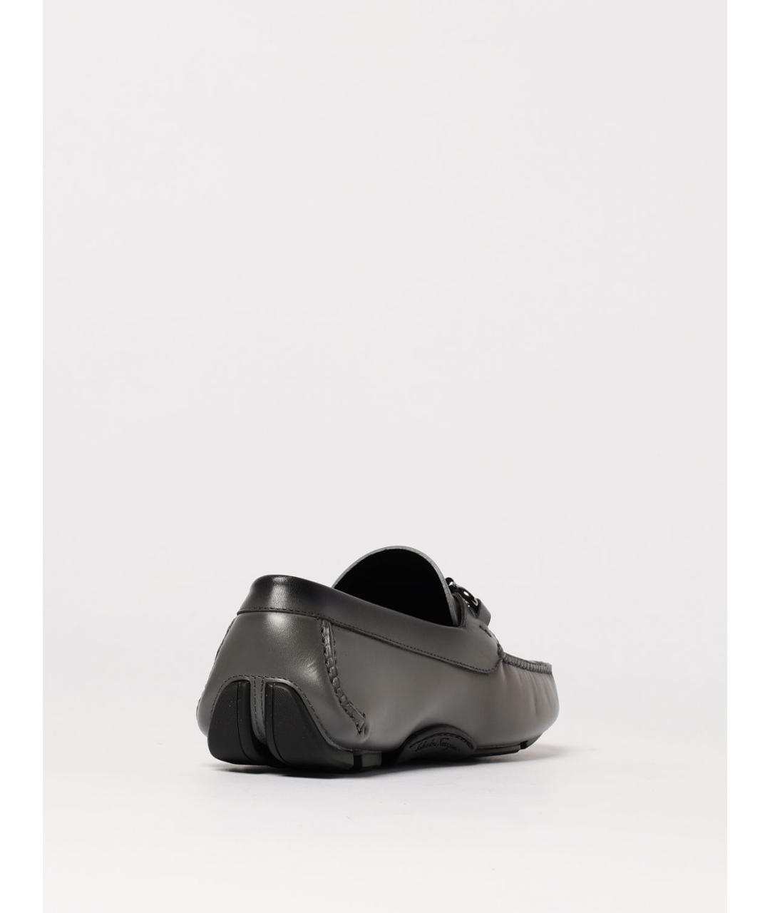 FERRAGAMO Серебряные кожаные мокасины, фото 3