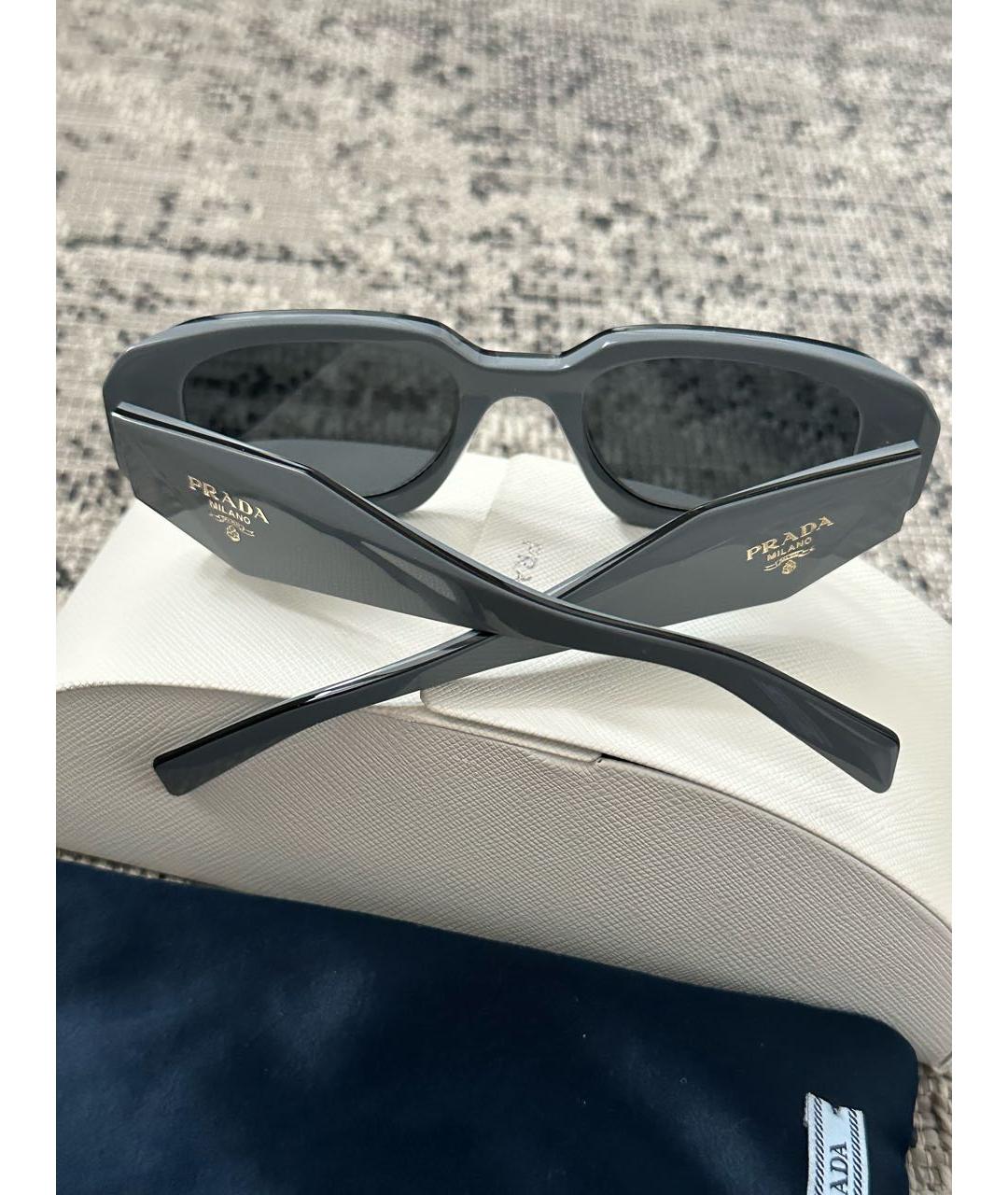 PRADA Серые пластиковые солнцезащитные очки, фото 7