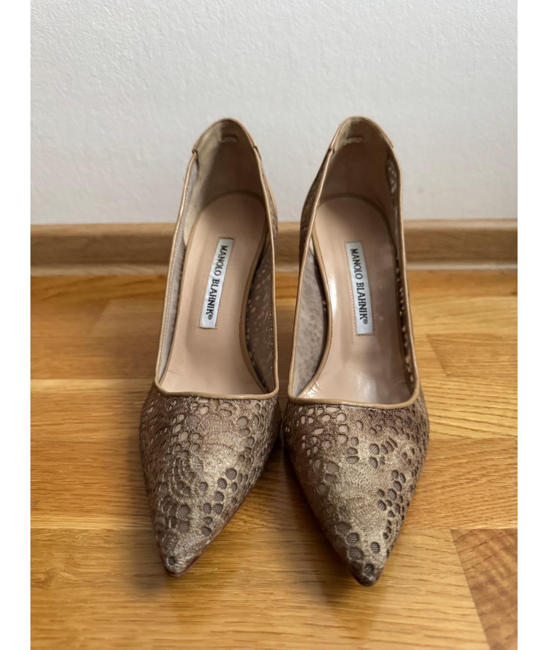 MANOLO BLAHNIK Бежевые кожаные туфли, фото 2