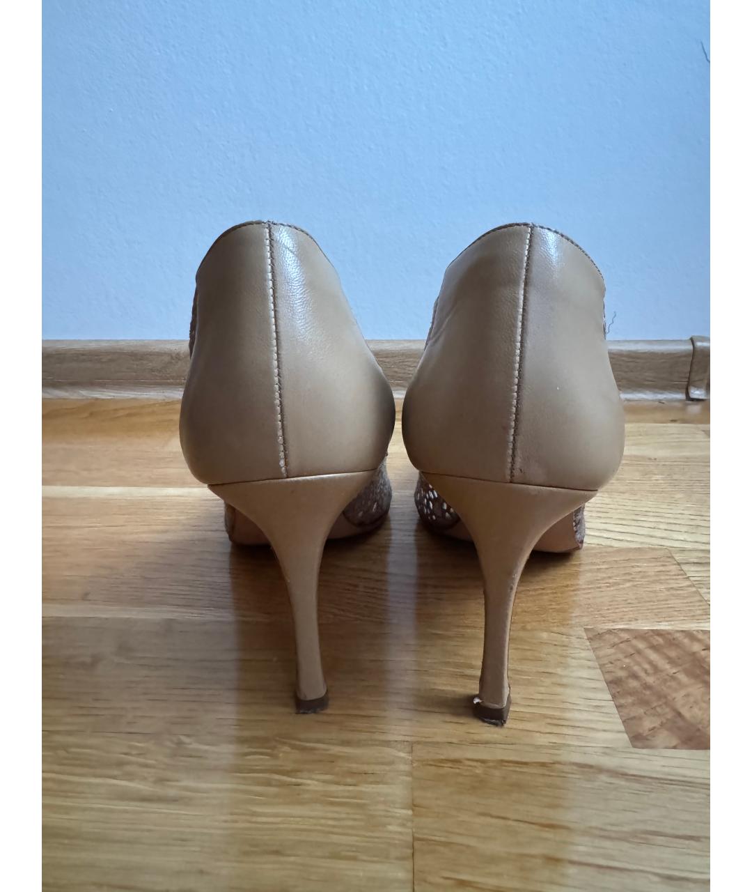 MANOLO BLAHNIK Бежевые кожаные туфли, фото 4