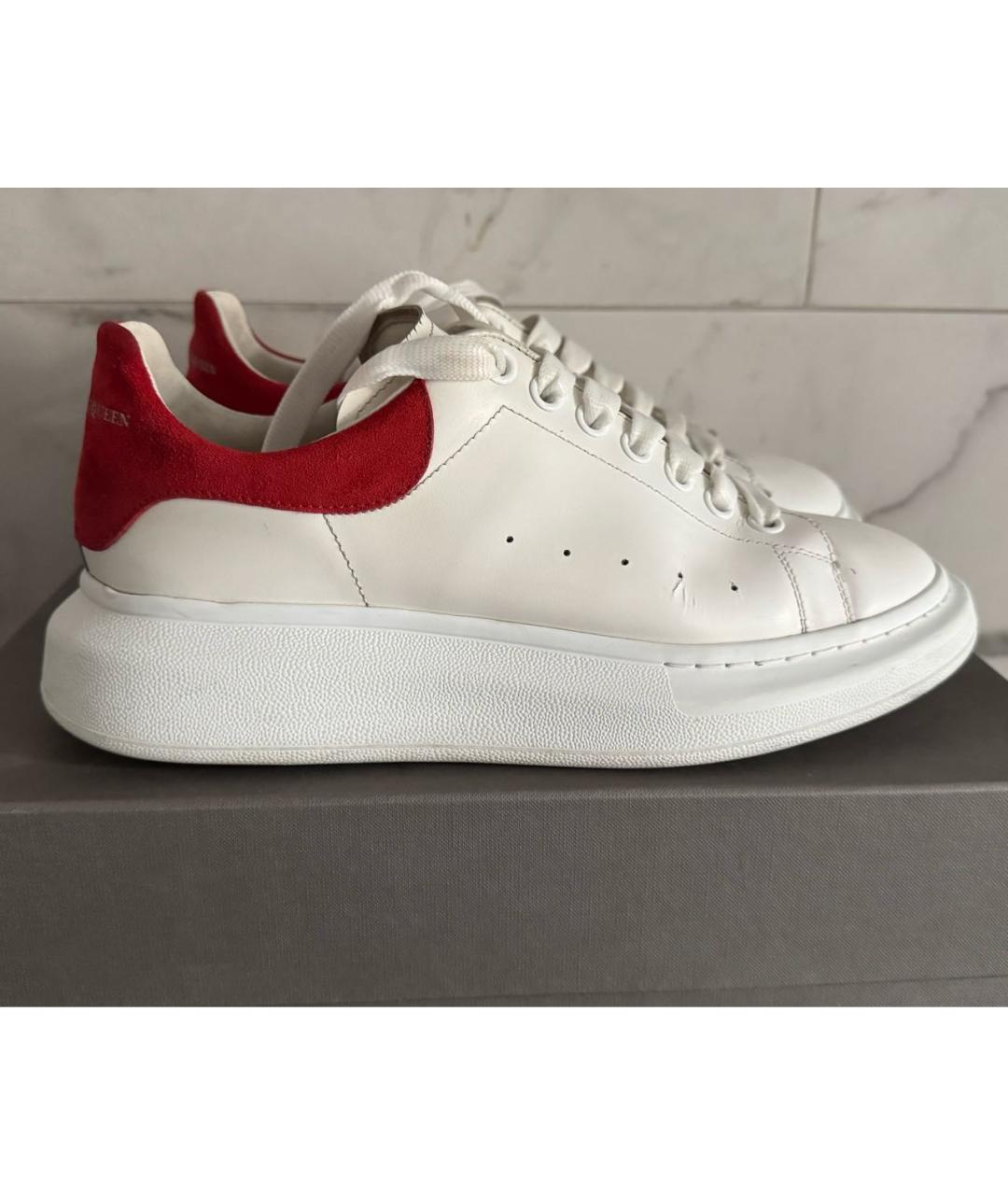 ALEXANDER MCQUEEN Белые кожаные низкие кроссовки / кеды, фото 3