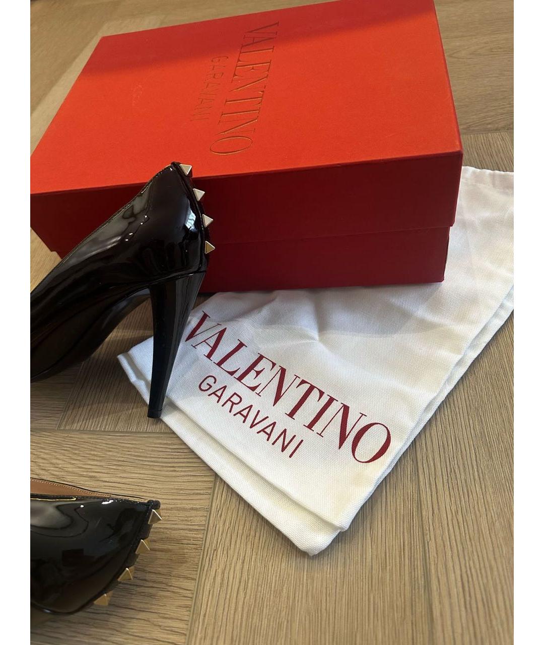 VALENTINO Черные туфли из лакированной кожи, фото 4