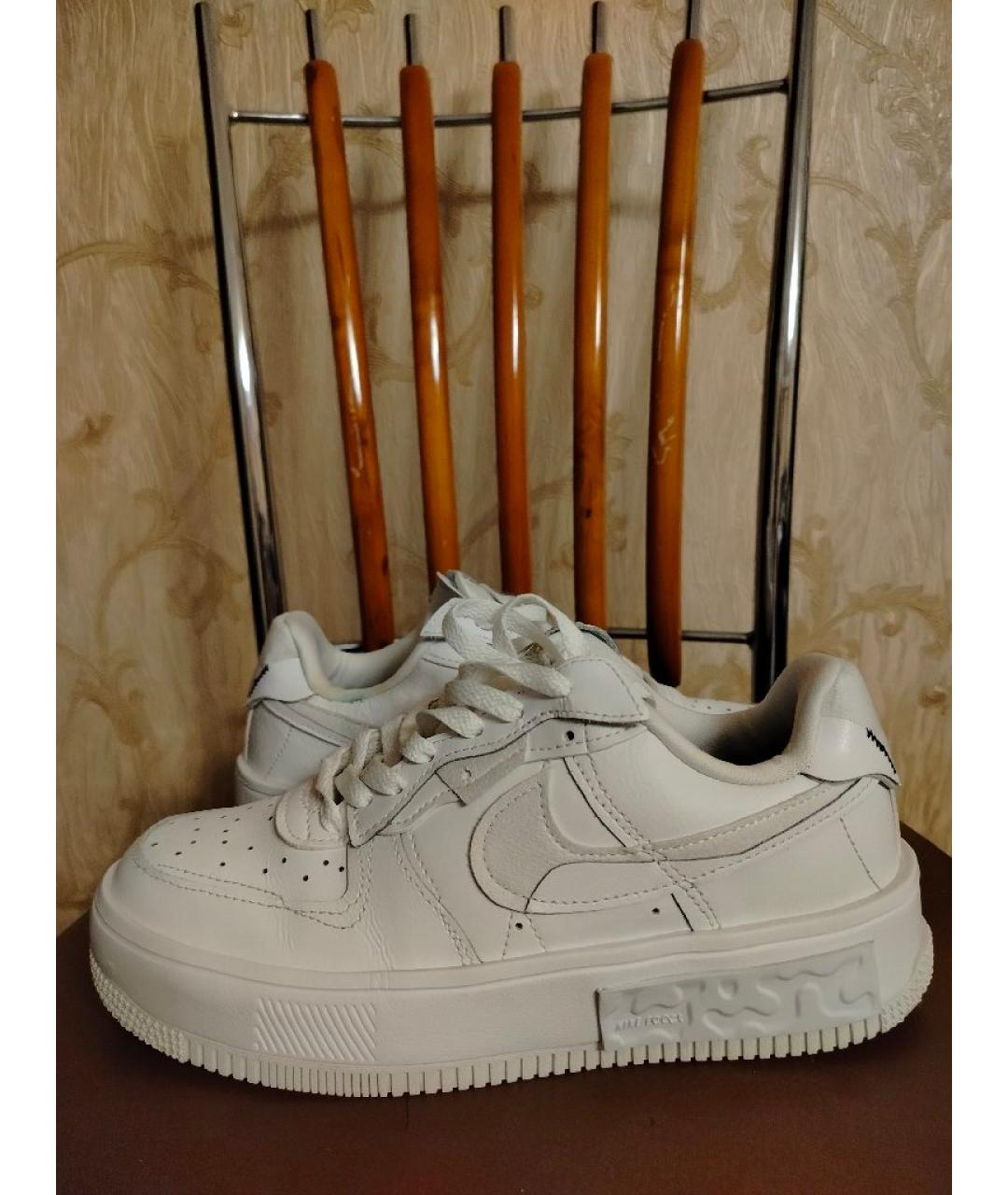 NIKE Белые кожаные кроссовки, фото 8