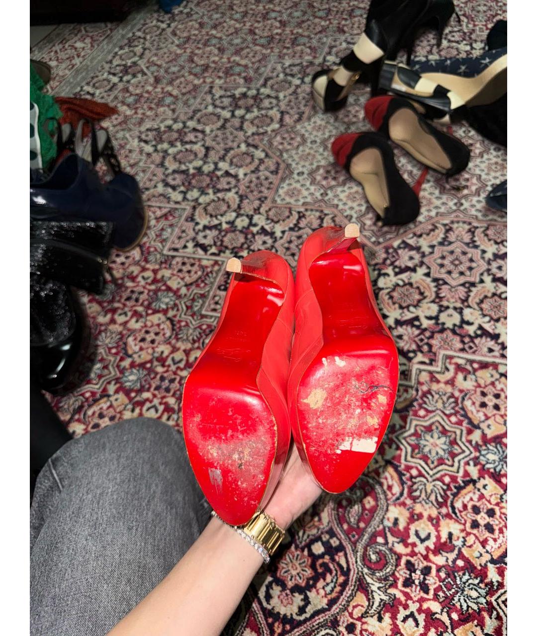 CHRISTIAN LOUBOUTIN Красные туфли из лакированной кожи, фото 5