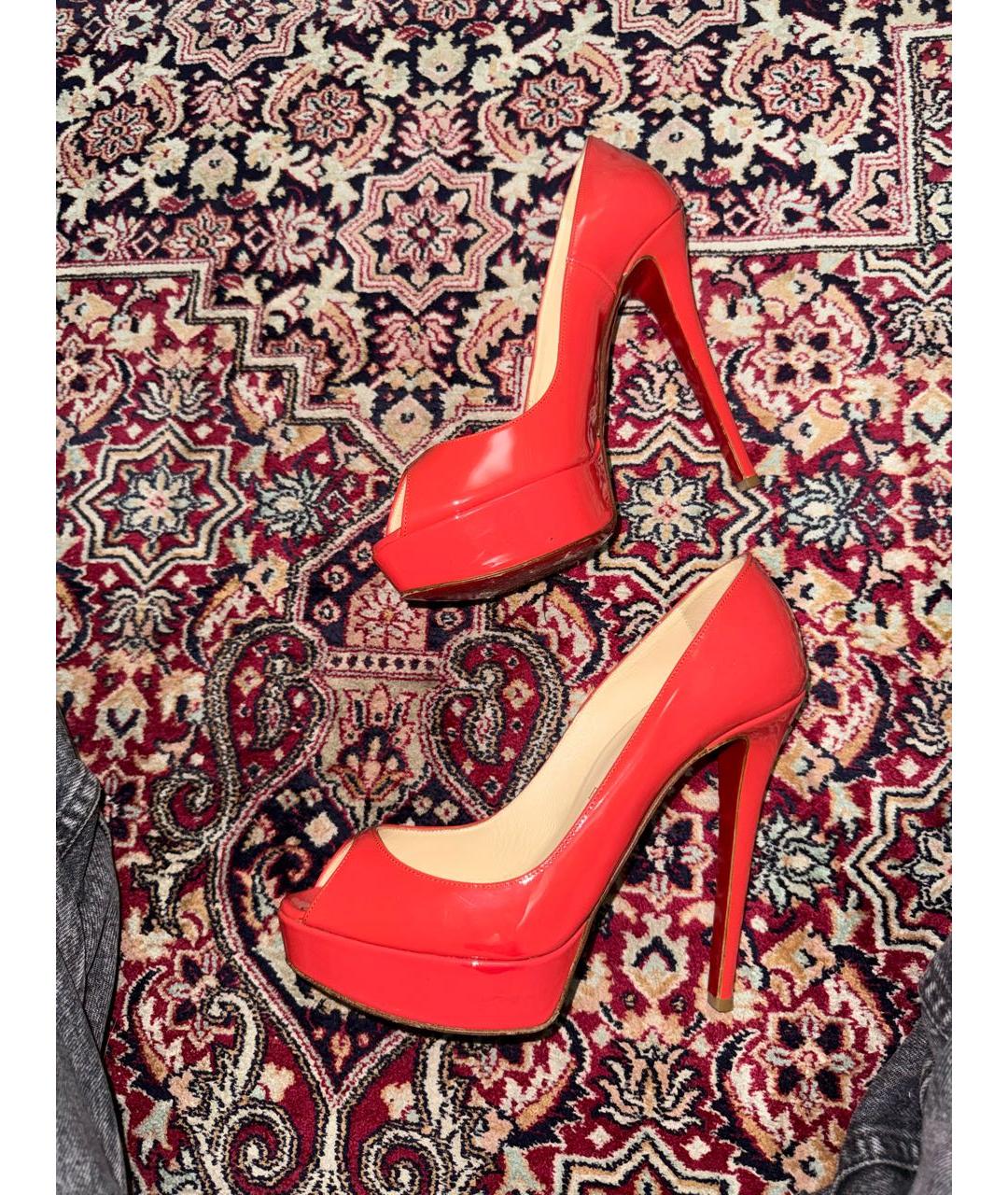 CHRISTIAN LOUBOUTIN Красные туфли из лакированной кожи, фото 6
