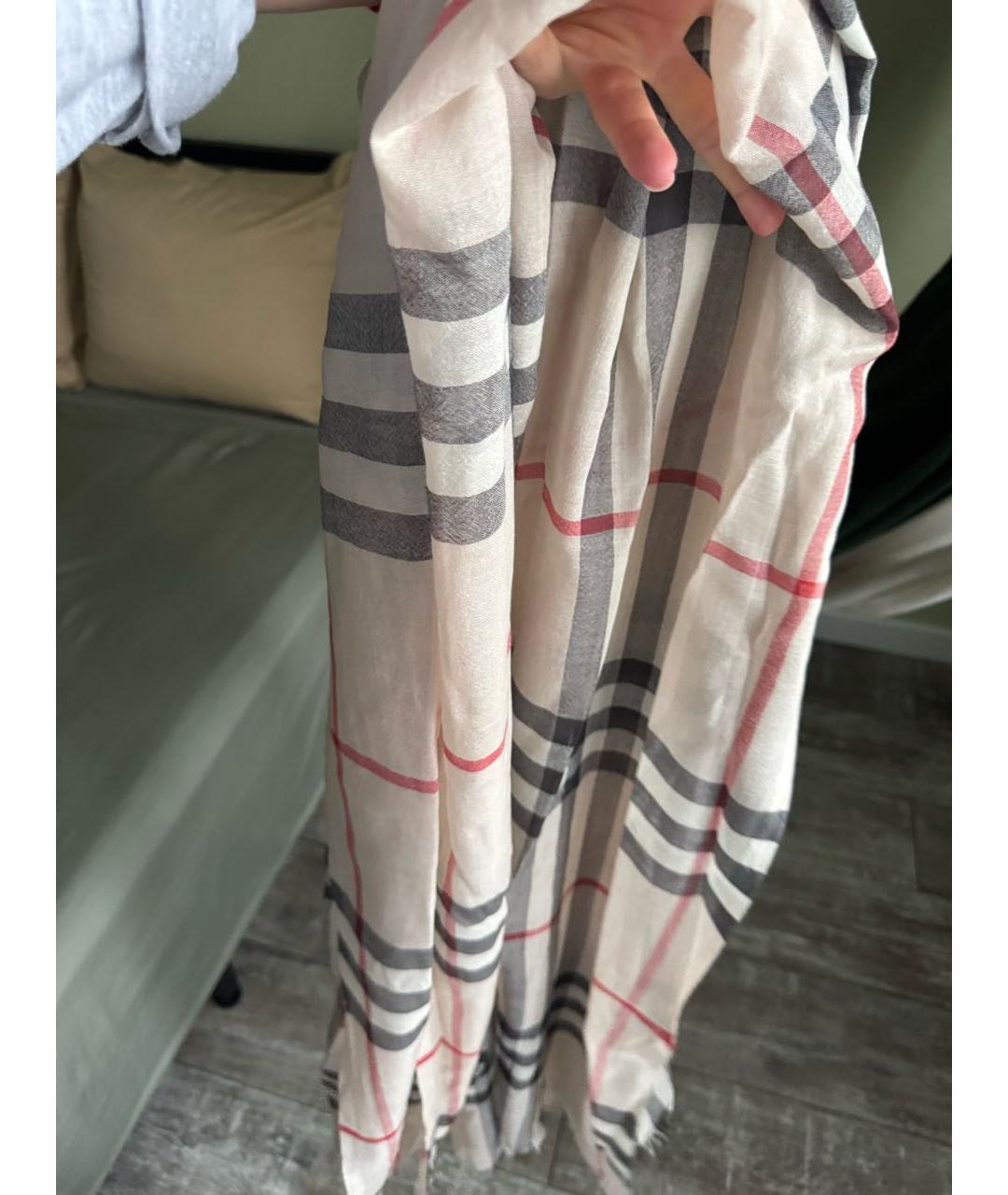 BURBERRY Бежевый хлопковый шарф, фото 3