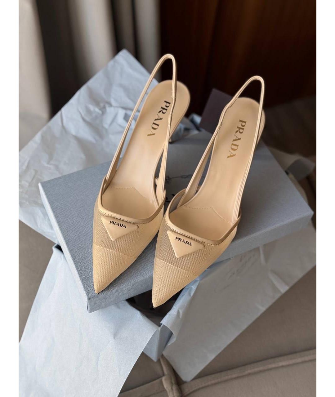 PRADA Бежевые кожаные босоножки, фото 3